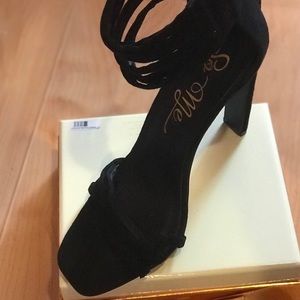 Black Strappy Heels - BRAND NEW